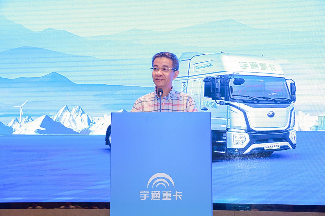 宇通重卡2025款新品亮相廈門，為東南沿海樞紐注入綠色動(dòng)力